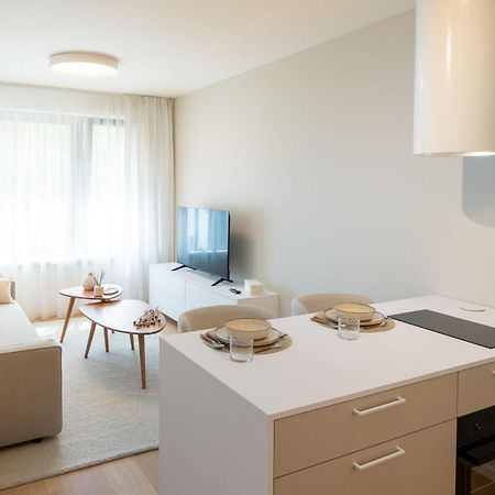 Aurora Apartments Братислава Екстериор снимка