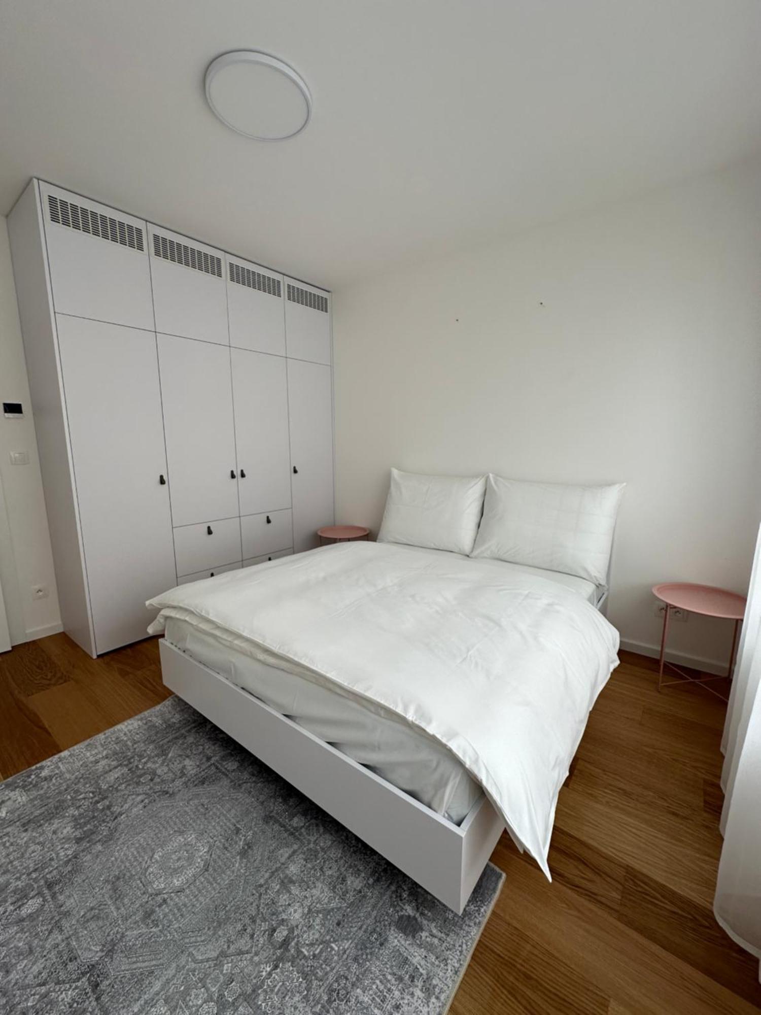Aurora Apartments Братислава Екстериор снимка