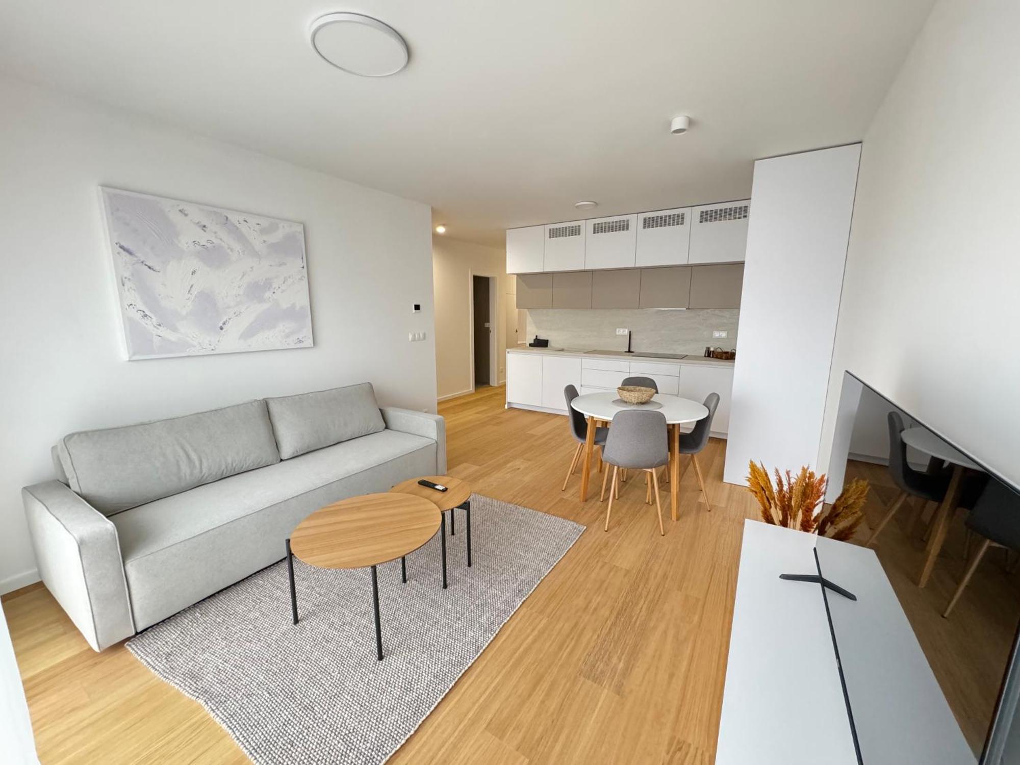 Aurora Apartments Братислава Екстериор снимка