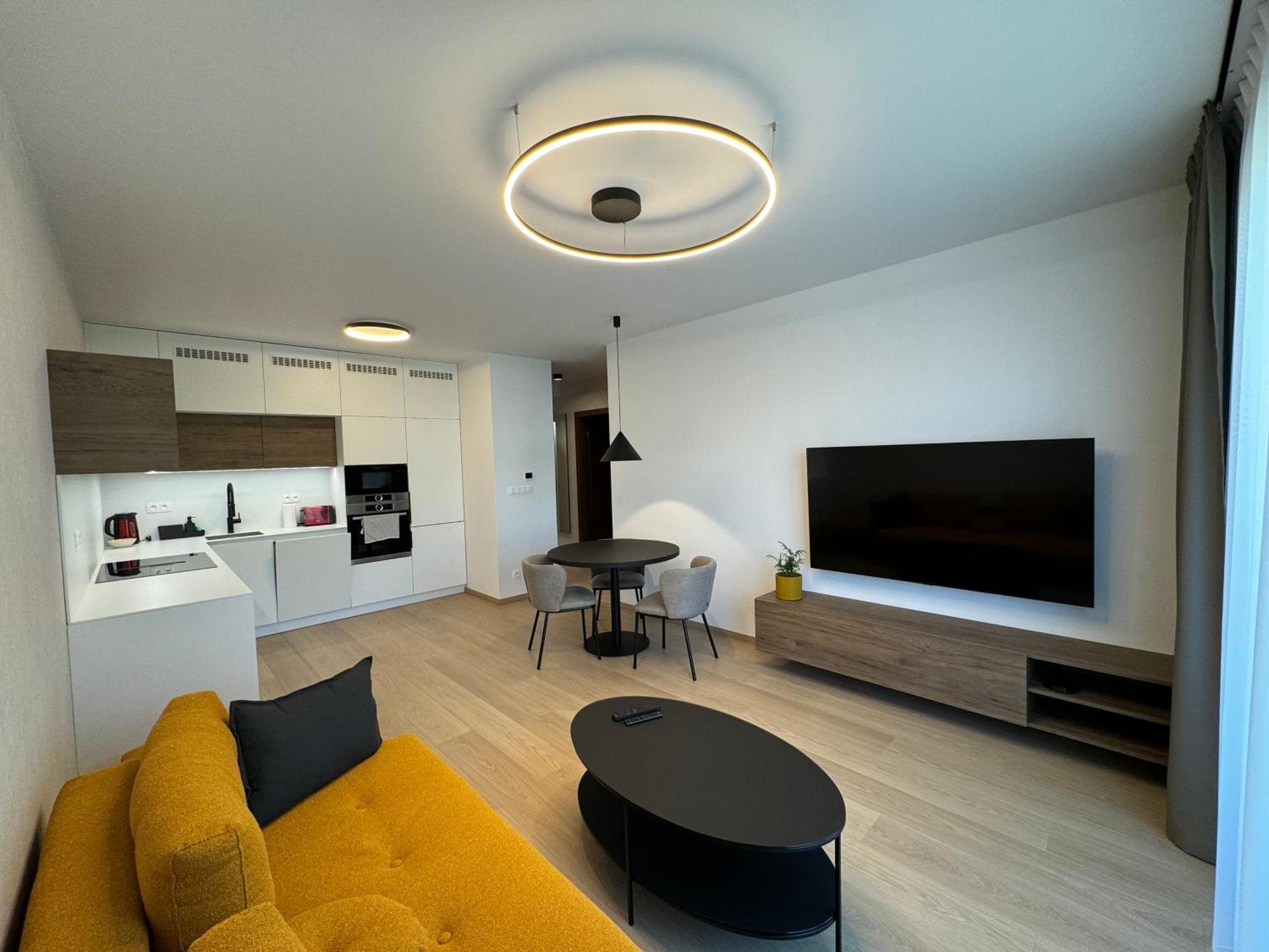 Aurora Apartments Братислава Екстериор снимка